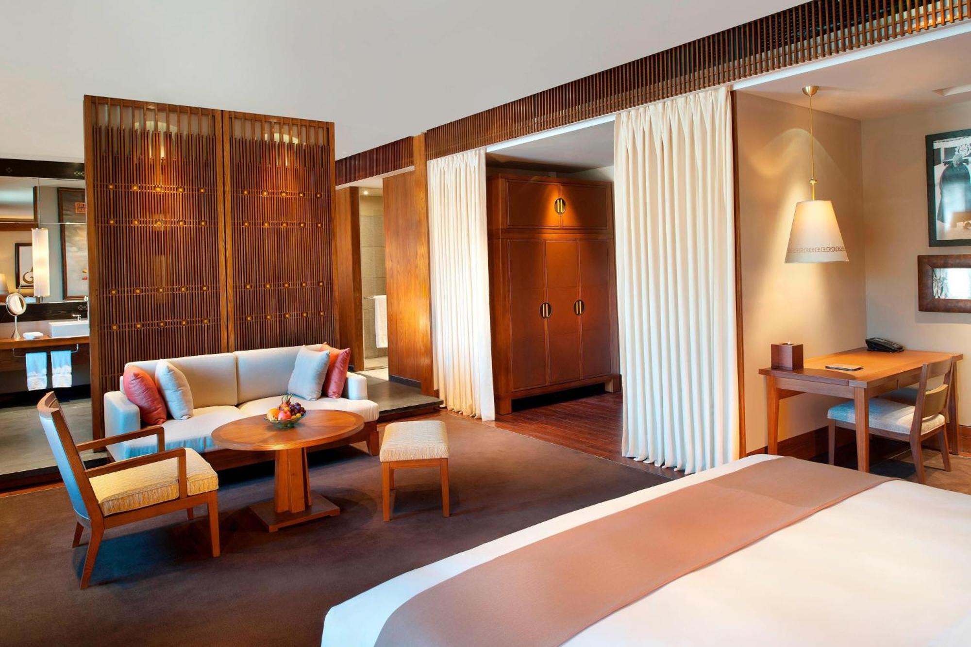 The St. Regis Lhasa Resort Exterior photo