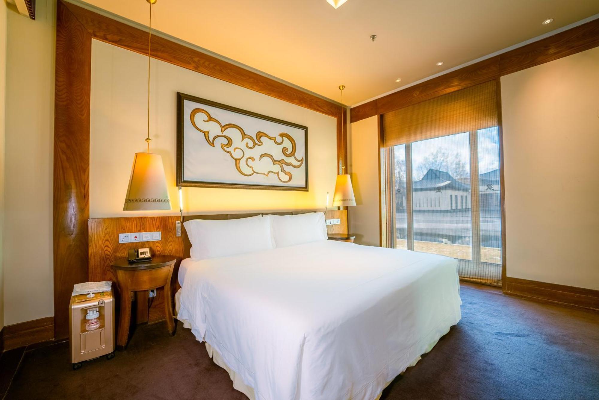 The St. Regis Lhasa Resort Exterior photo